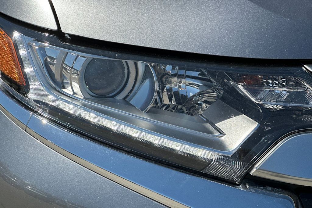 Thumbnail: 2019 Mitsubishi Outlander - 36