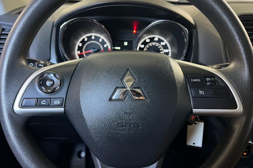 Thumbnail: 2024 Mitsubishi Outlander Sport - 28