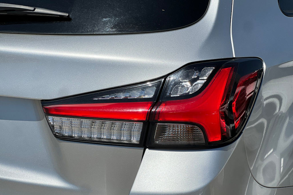 Thumbnail: 2024 Mitsubishi Outlander Sport - 34