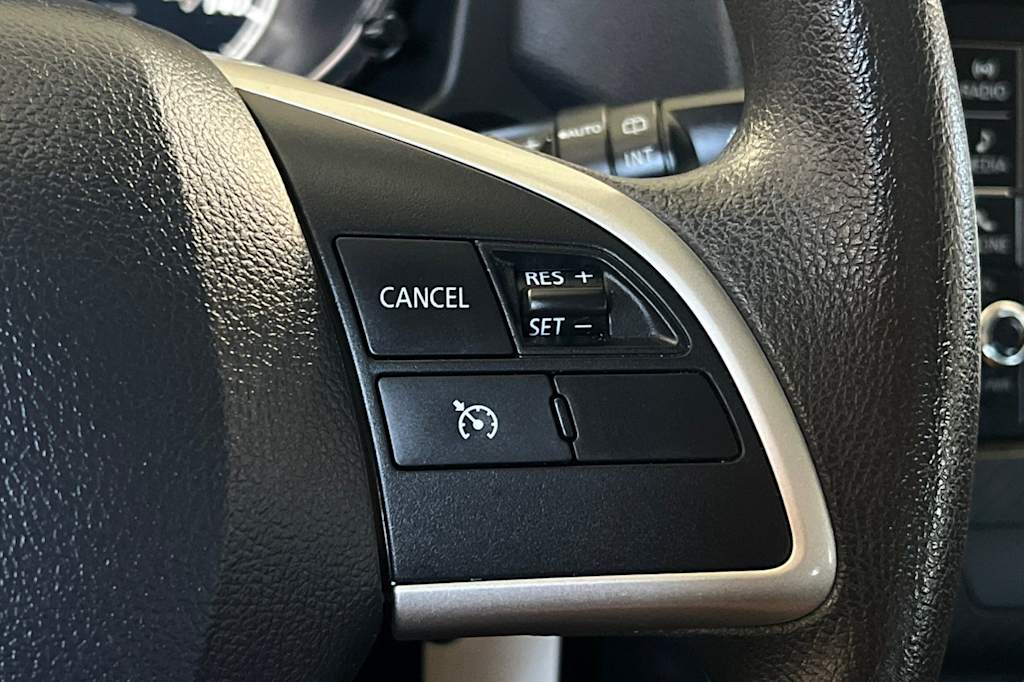 Thumbnail: 2024 Mitsubishi Outlander Sport - 29
