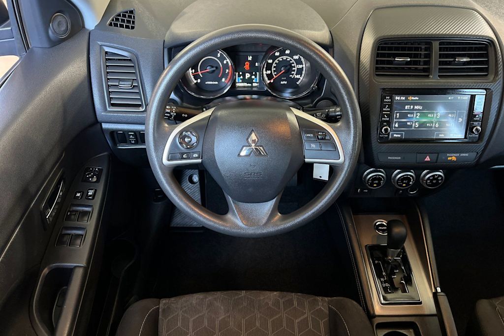 Thumbnail: 2024 Mitsubishi Outlander Sport - 12