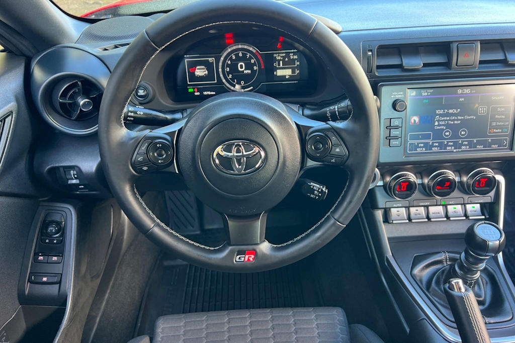 Thumbnail: 2025 Toyota GR86 - 10