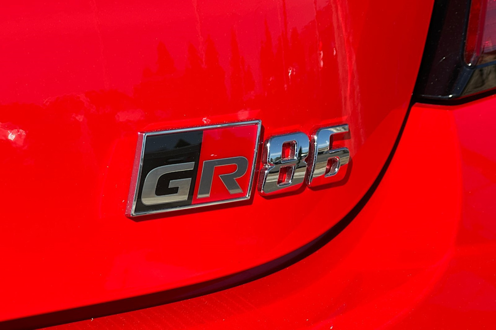 Thumbnail: 2025 Toyota GR86 - 6