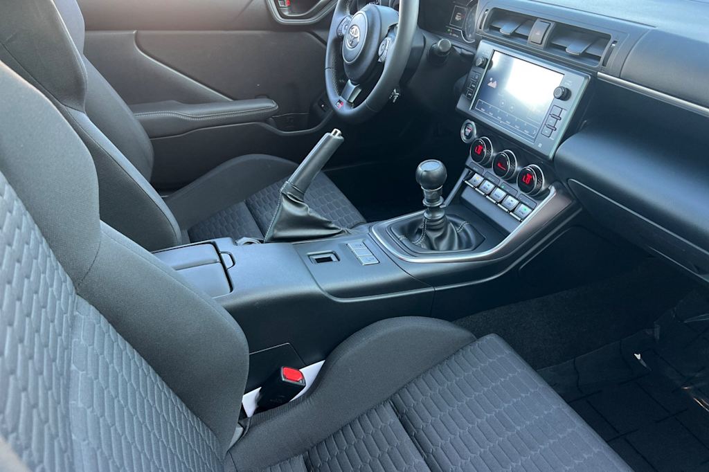 Thumbnail: 2024 Toyota GR86 - 11