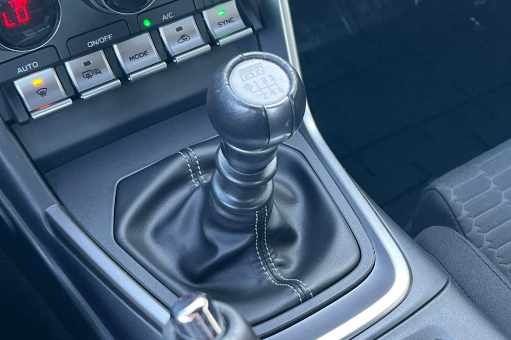 Thumbnail: 2024 Toyota GR86 - 15