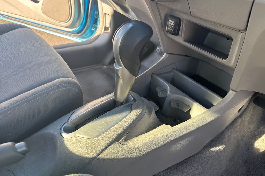 Thumbnail: 2010 Honda Insight - 25