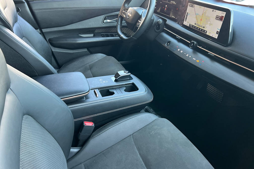 Thumbnail: 2023 Nissan Ariya - 10