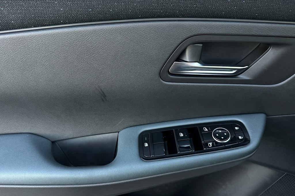 Thumbnail: 2026 Nissan Leaf - 19