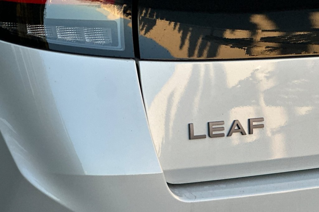 Thumbnail: 2026 Nissan Leaf - 25