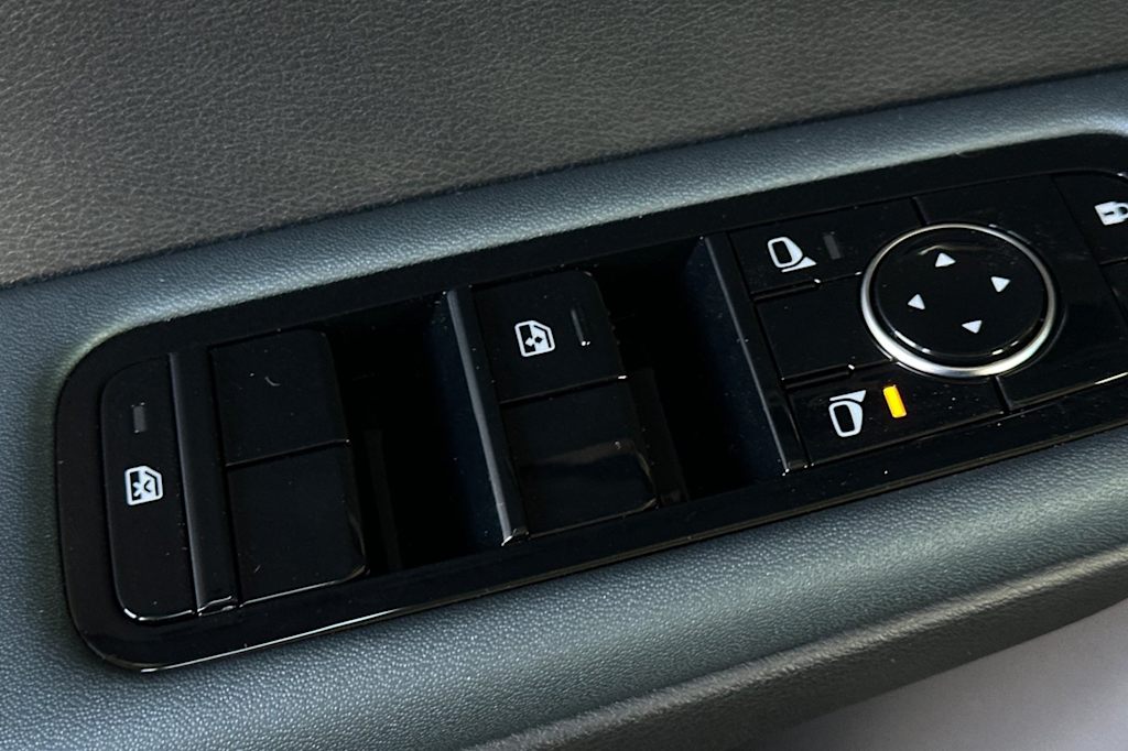 Thumbnail: 2026 Nissan Leaf - 20