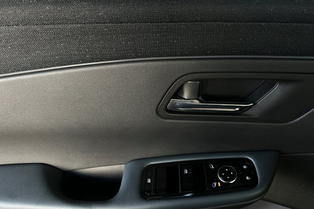 Thumbnail: 2026 Nissan Leaf - 19