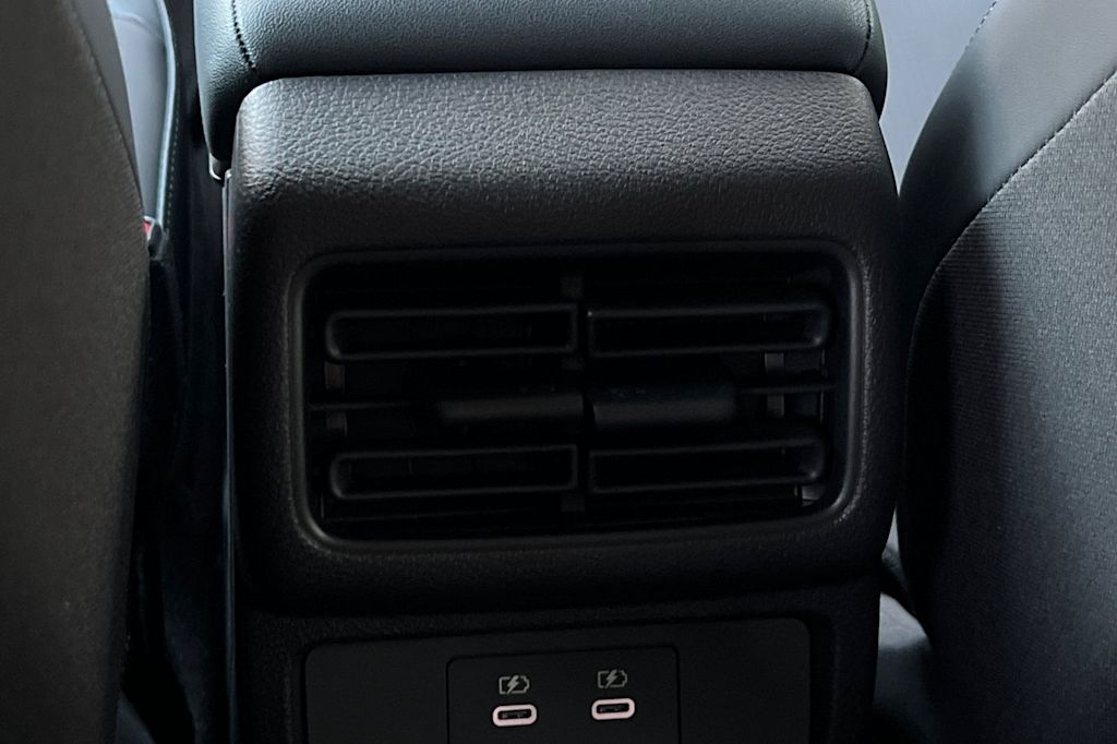 Thumbnail: 2026 Nissan Leaf - 23