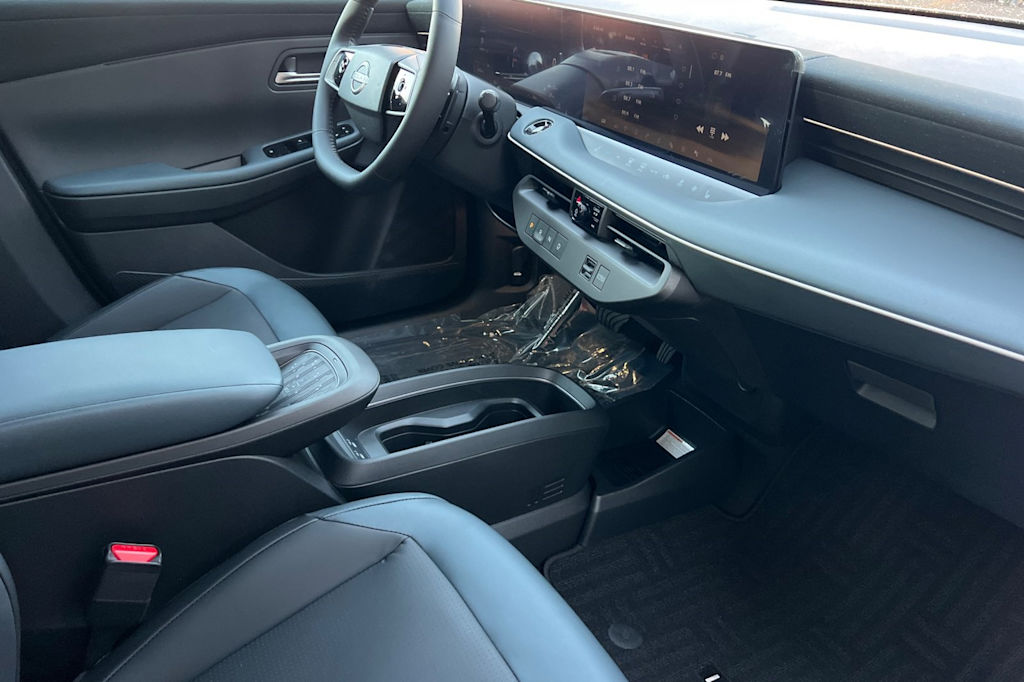 Thumbnail: 2026 Nissan Leaf - 13