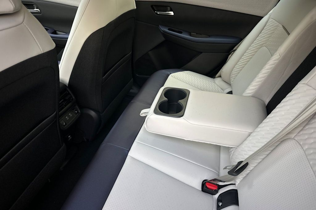 Thumbnail: 2026 Nissan Leaf - 12