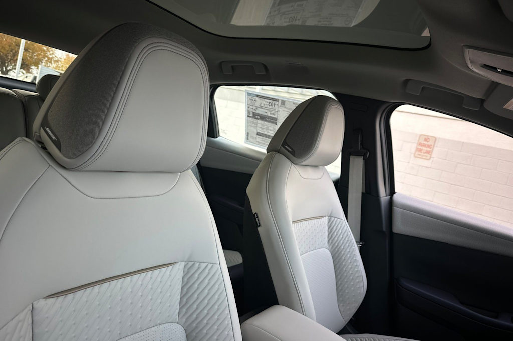 Thumbnail: 2026 Nissan Leaf - 11