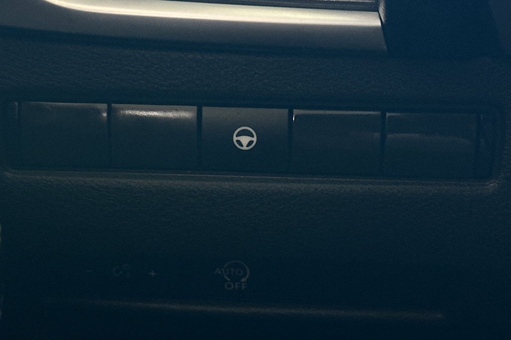 Thumbnail: 2023 Nissan Rogue - 33