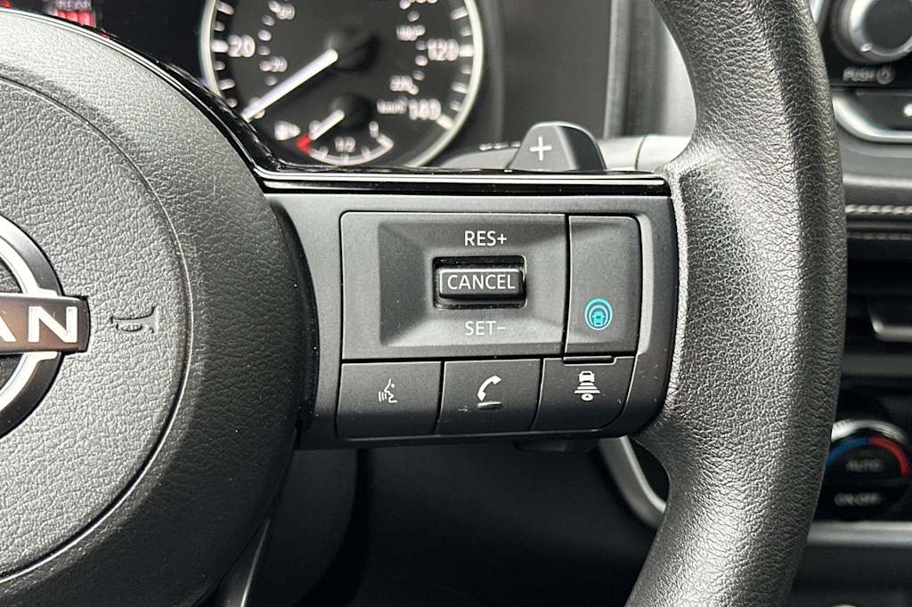 Thumbnail: 2023 Nissan Rogue - 31