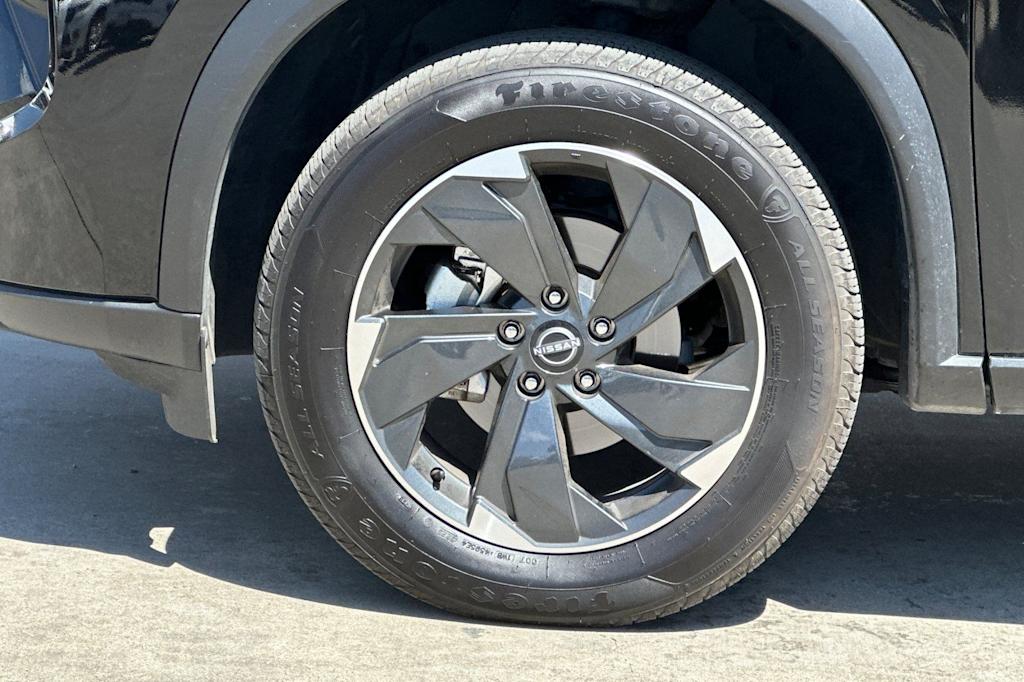 Thumbnail: 2025 Nissan Rogue - 8