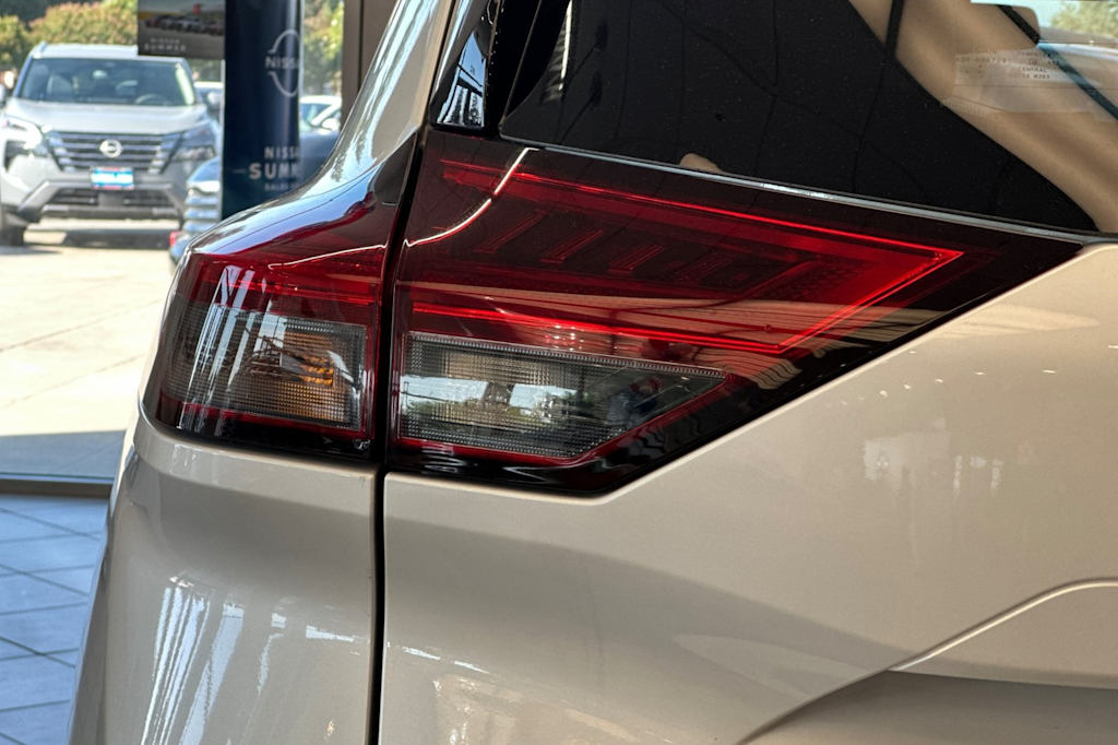 Thumbnail: 2025 Nissan Rogue - 24