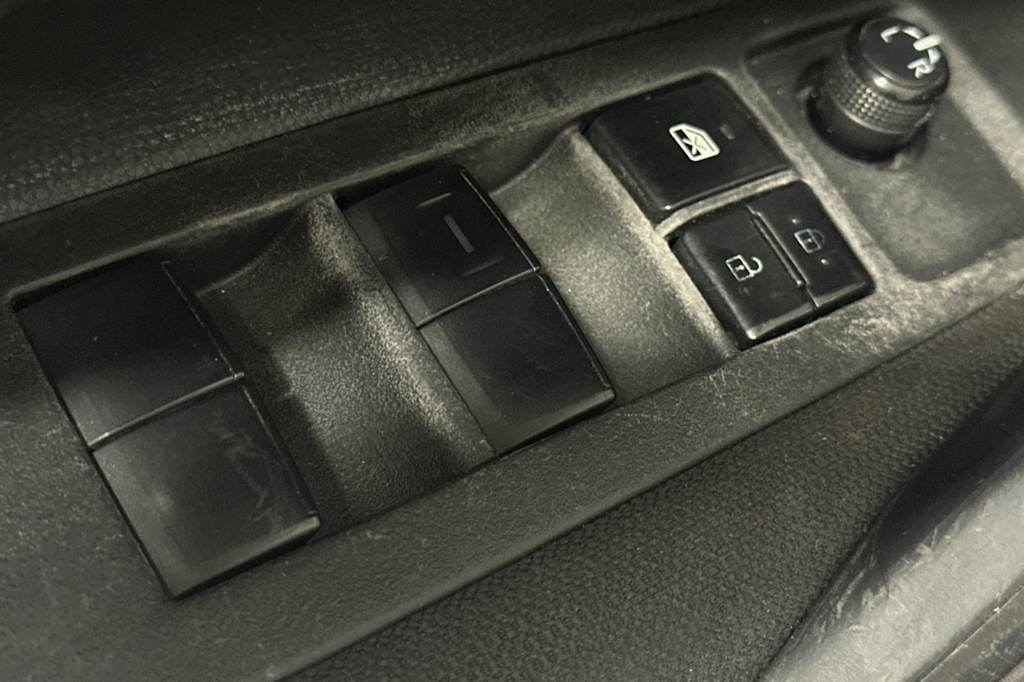 Thumbnail: 2021 Toyota Corolla - 24