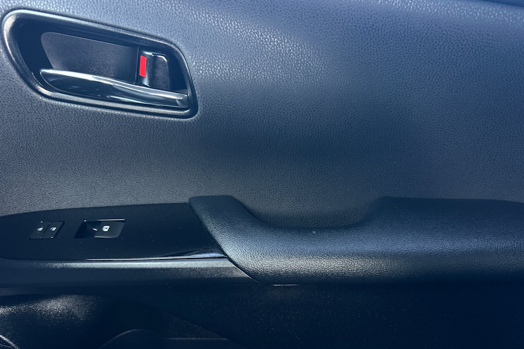 Thumbnail: 2016 Toyota Prius - 25