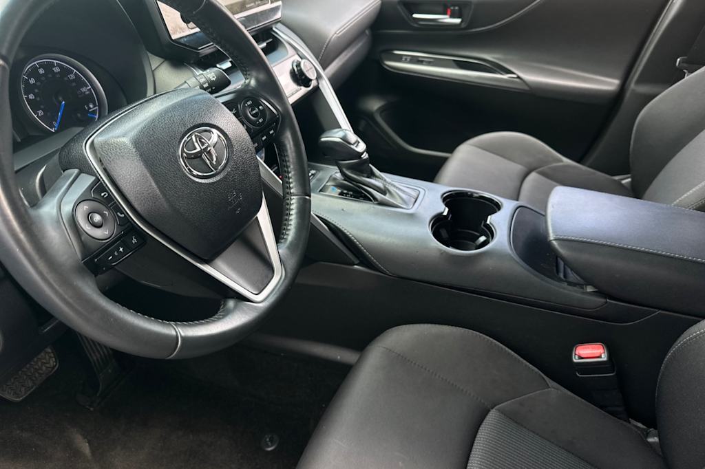 Thumbnail: 2021 Toyota Venza - 9