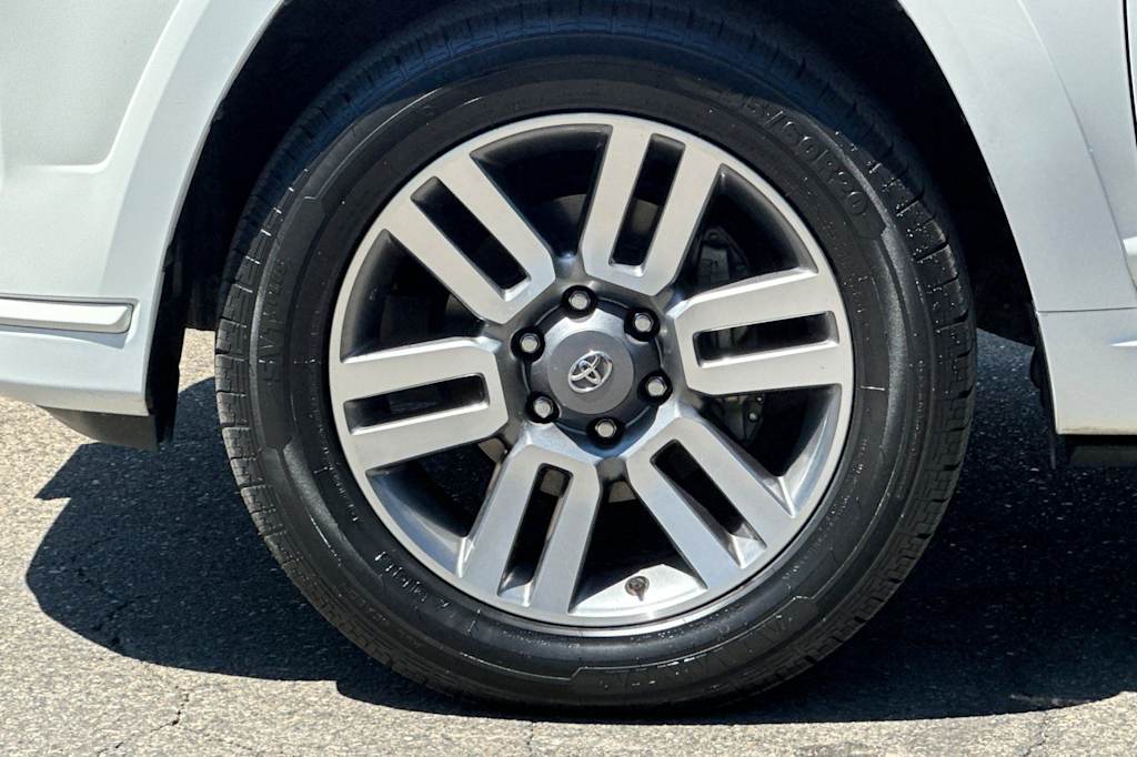 Thumbnail: 2022 Toyota 4Runner - 8