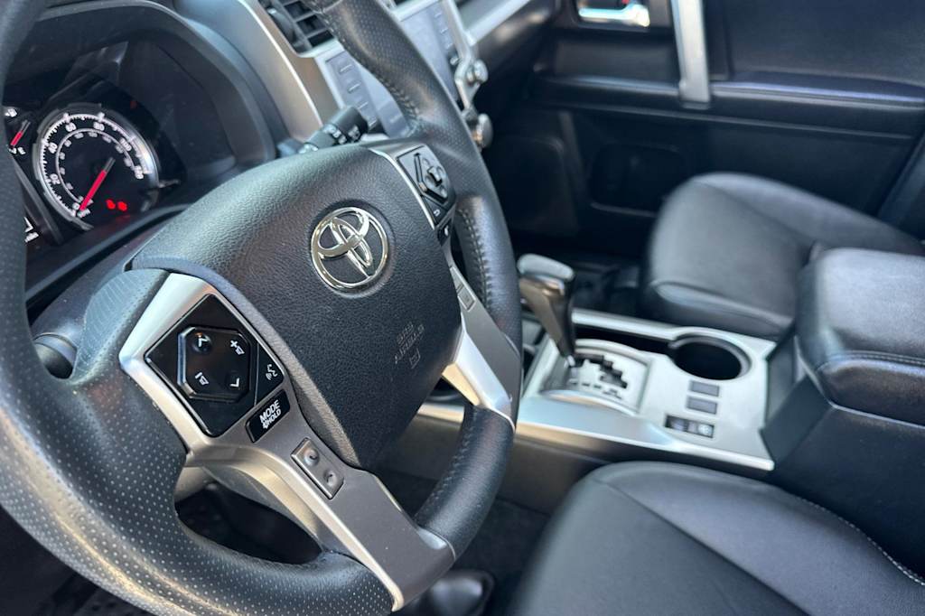 Thumbnail: 2022 Toyota 4Runner - 9