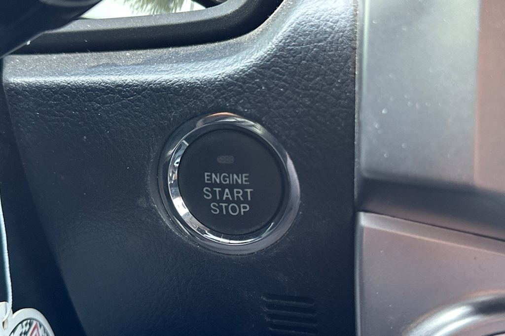 Thumbnail: 2019 Toyota 4Runner - 26