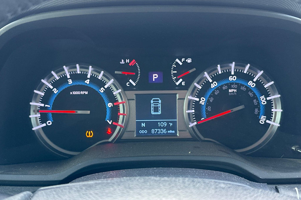 Thumbnail: 2019 Toyota 4Runner - 16