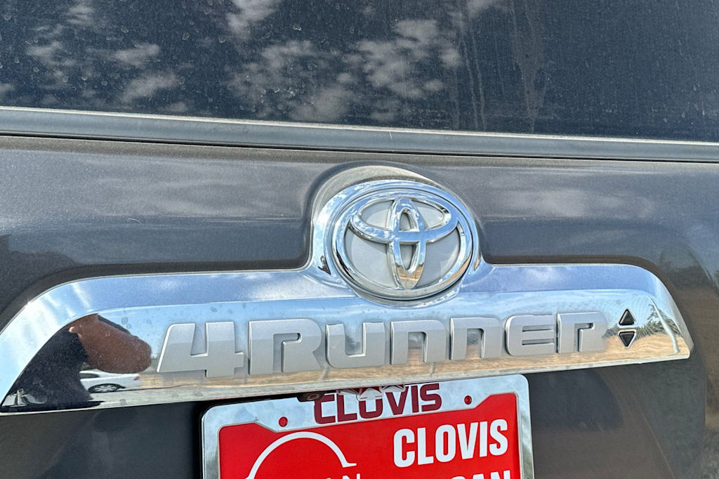 Thumbnail: 2019 Toyota 4Runner - 7