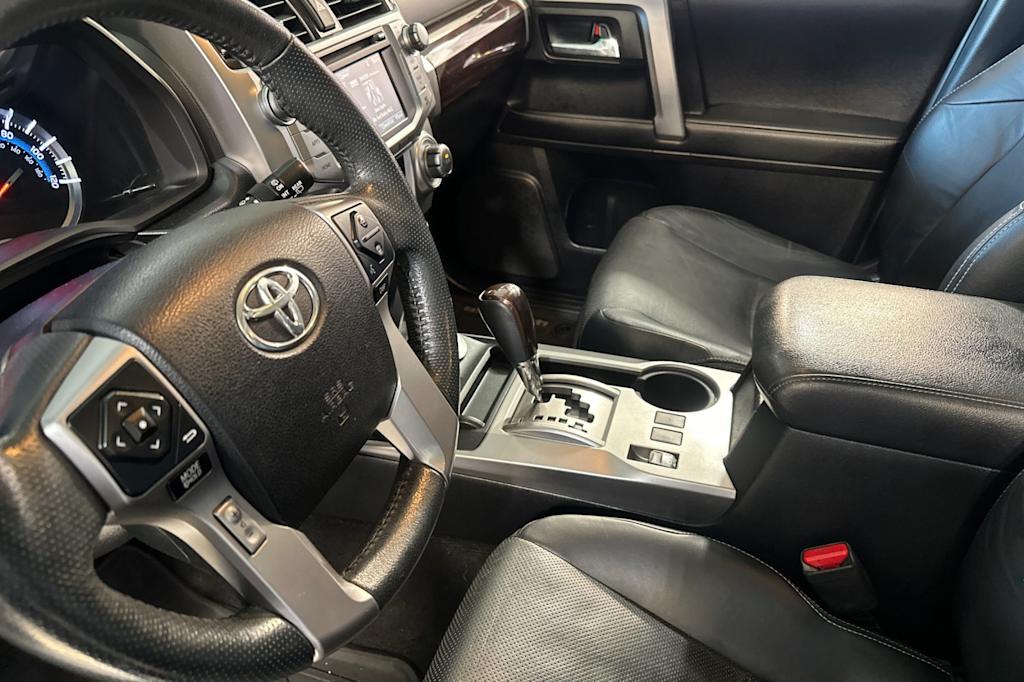 Thumbnail: 2014 Toyota 4Runner - 9