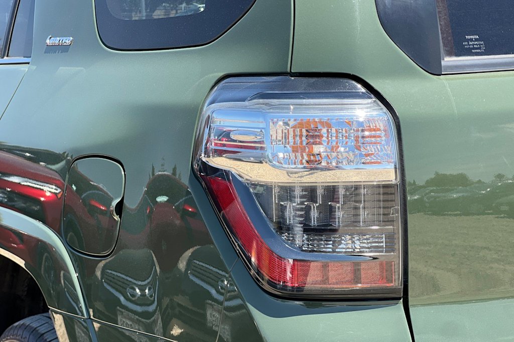Thumbnail: 2022 Toyota 4Runner - 24