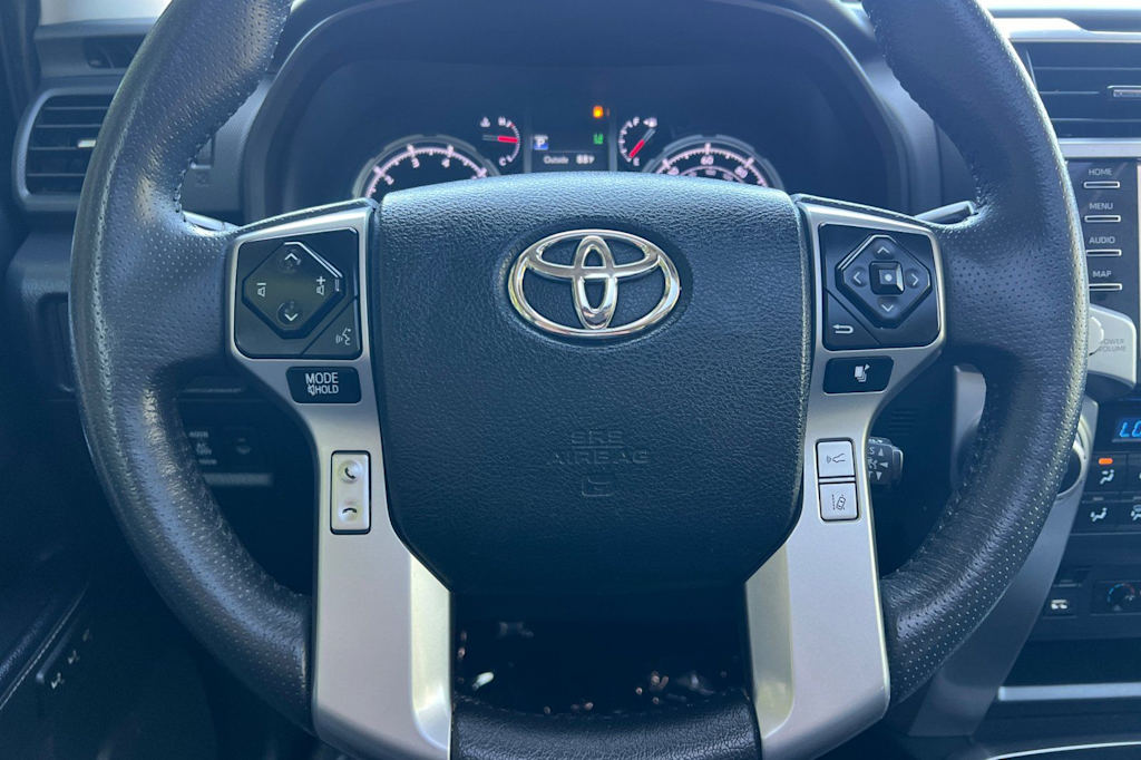 Thumbnail: 2022 Toyota 4Runner - 32