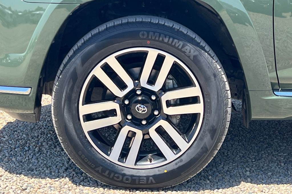 Thumbnail: 2022 Toyota 4Runner - 8