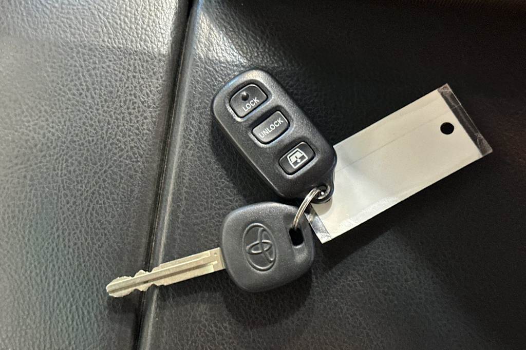 Thumbnail: 2006 Toyota 4Runner - 19