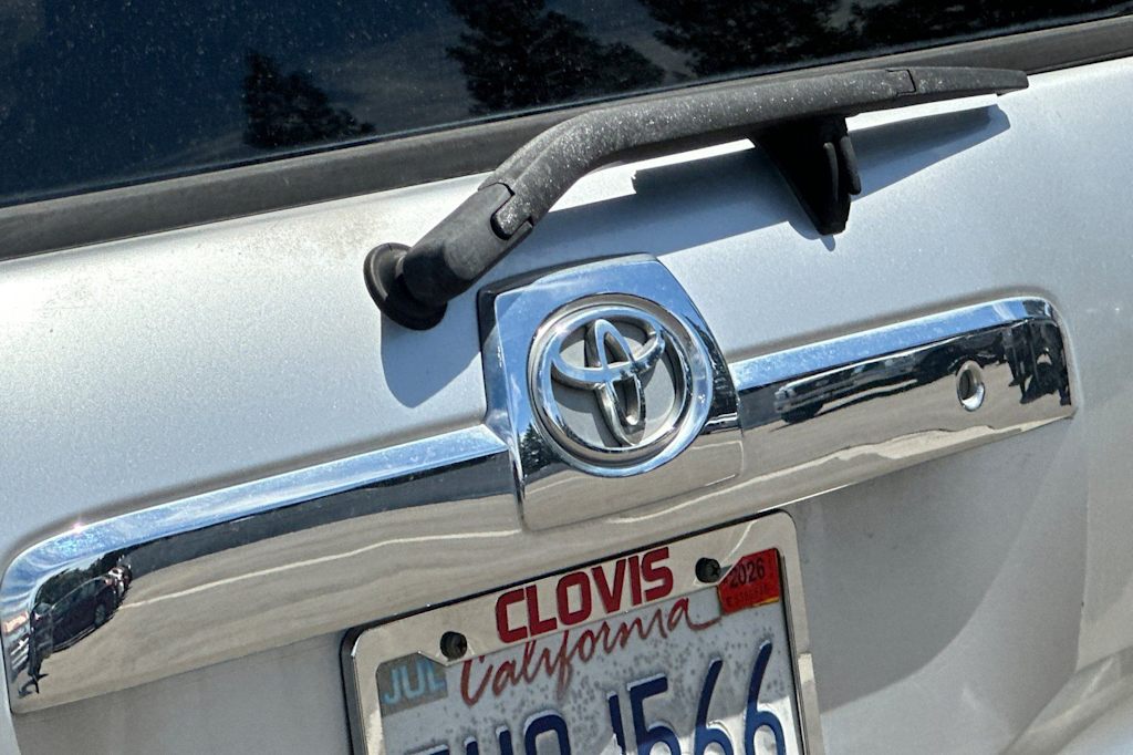 Thumbnail: 2006 Toyota 4Runner - 33