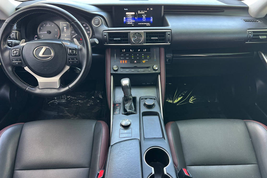 Thumbnail: 2020 Lexus IS - 2