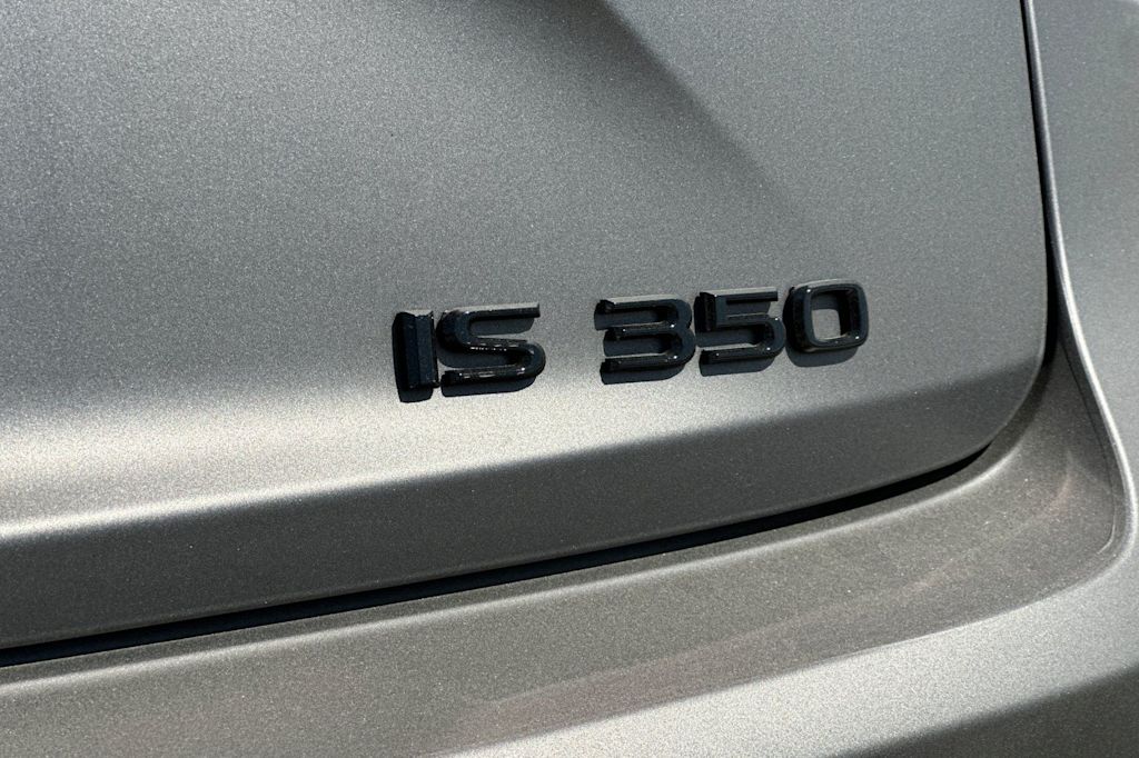 Thumbnail: 2015 Lexus IS - 7