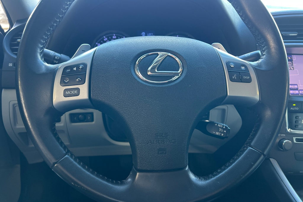 Thumbnail: 2013 Lexus IS - 28