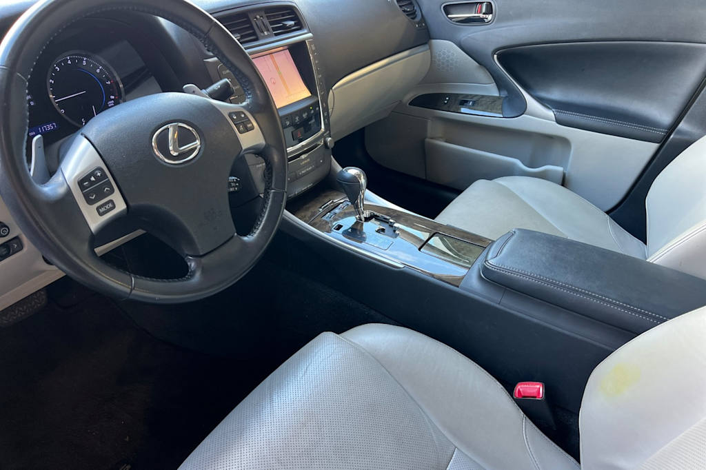 Thumbnail: 2013 Lexus IS - 9