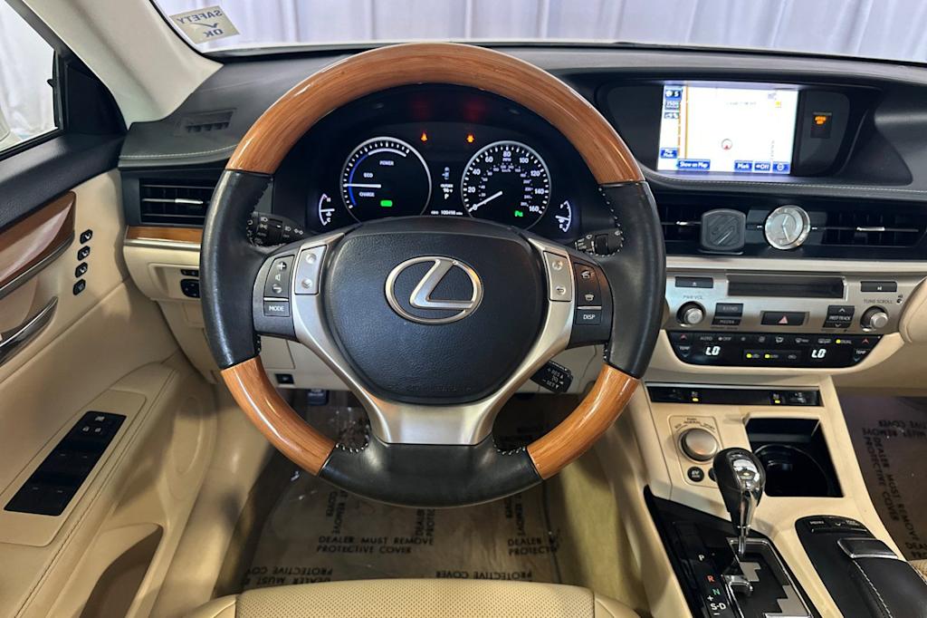 Thumbnail: 2014 Lexus ES - 11