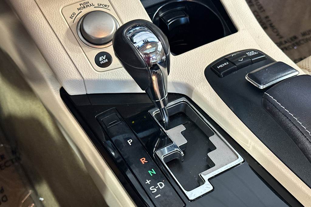 Thumbnail: 2014 Lexus ES - 14