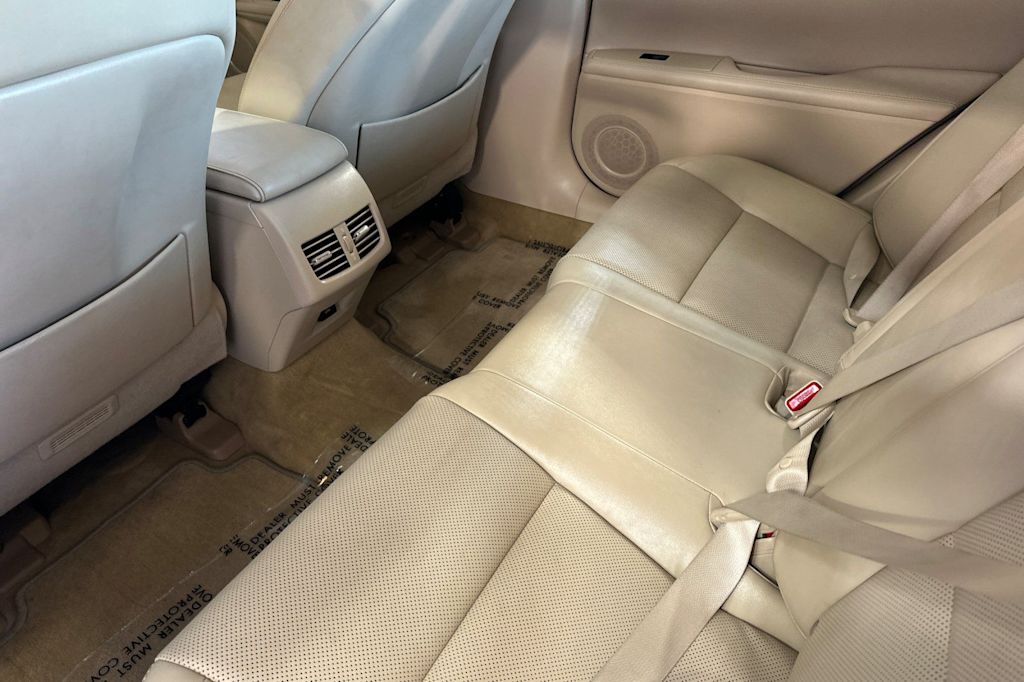 Thumbnail: 2014 Lexus ES - 10