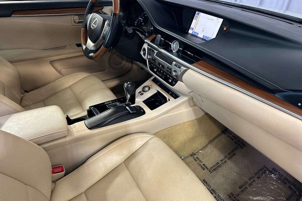 Thumbnail: 2014 Lexus ES - 12