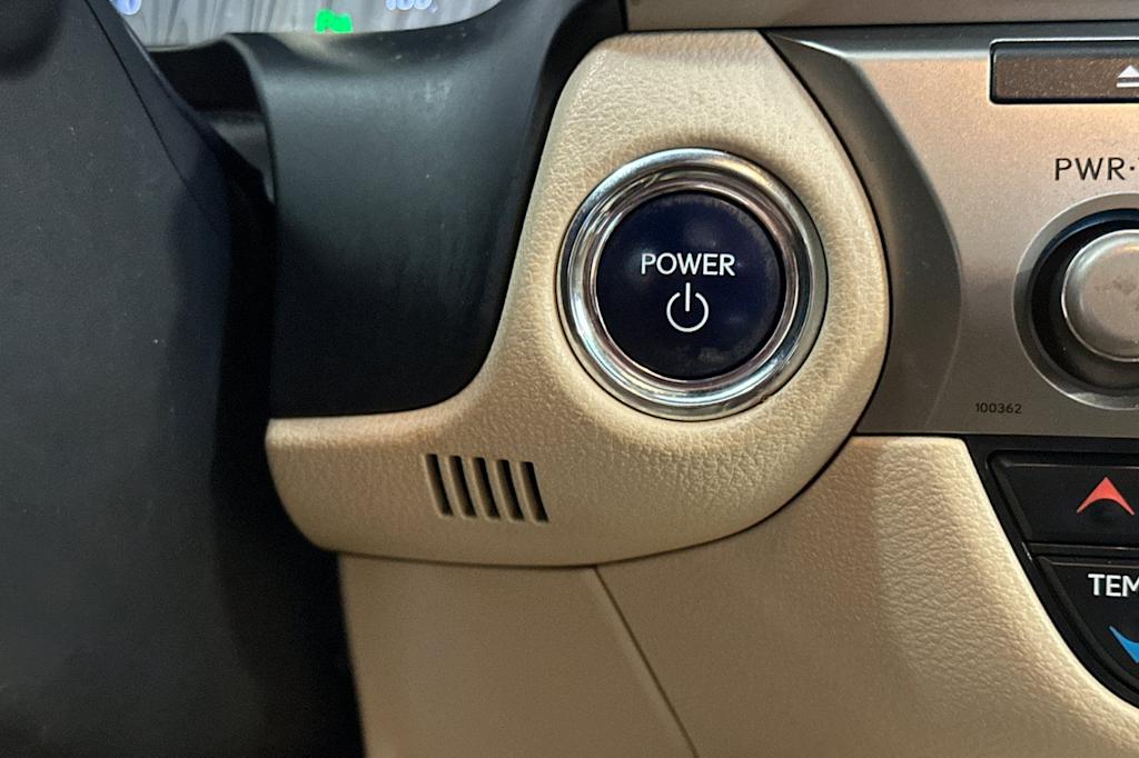 Thumbnail: 2014 Lexus ES - 29