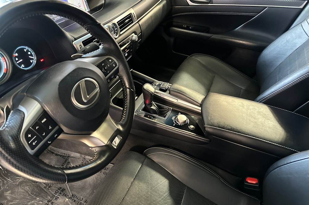 Thumbnail: 2018 Lexus GS - 9