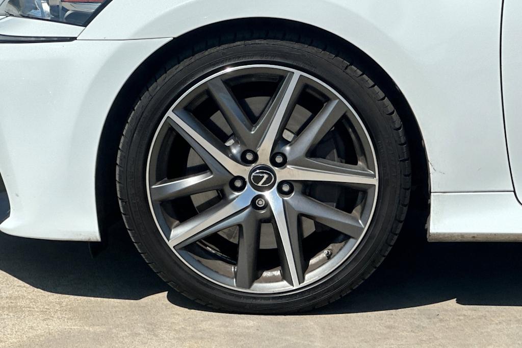 Thumbnail: 2019 Lexus GS - 8