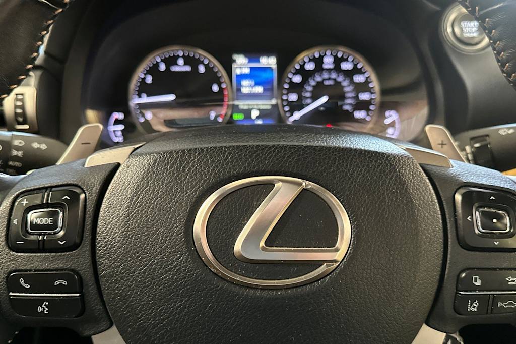Thumbnail: 2019 Lexus RC - 28