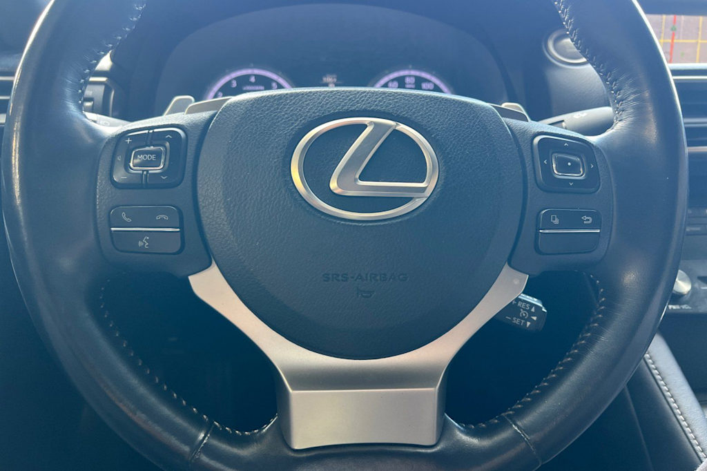 Thumbnail: 2015 Lexus RC - 27
